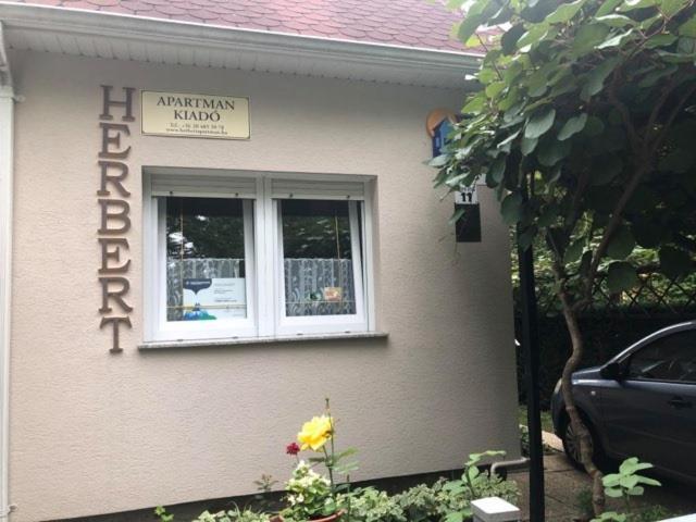 Herbert Apartman Buk Luaran gambar